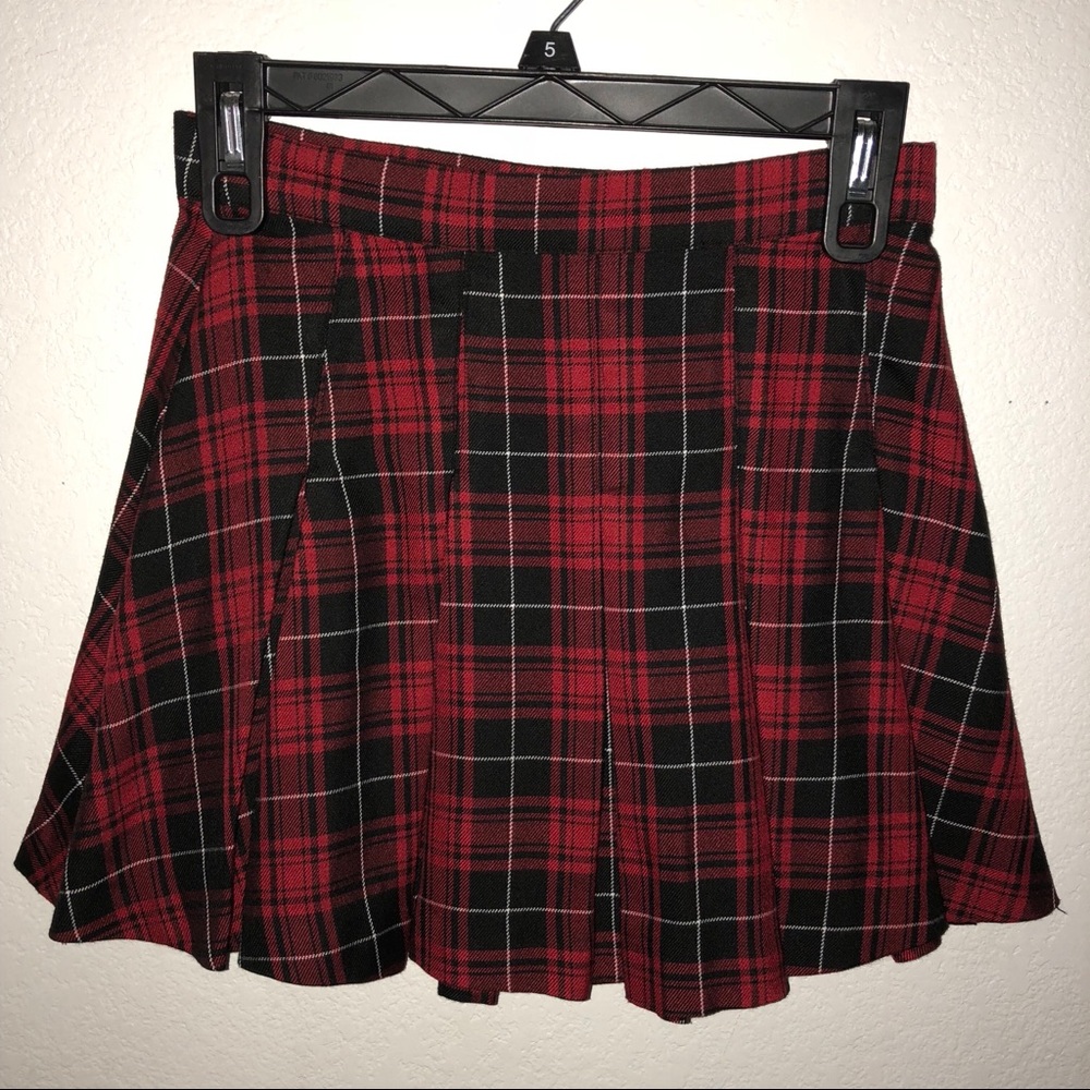 red plaid pleated skirt from H&M